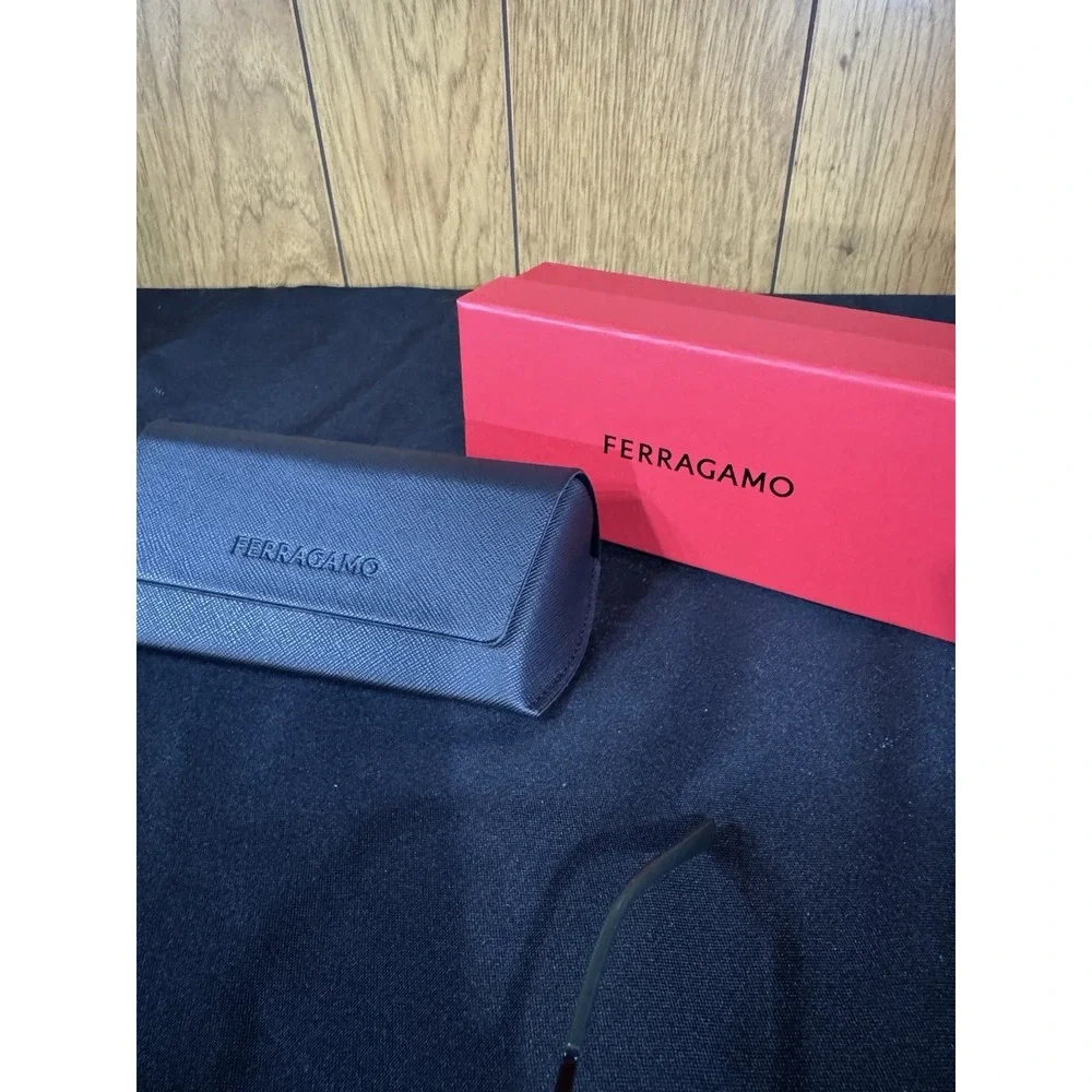 NEW‎ Salvatore Ferragamo SF 307S 302 Olive Green CLUBMASTER Sunglasses & Case